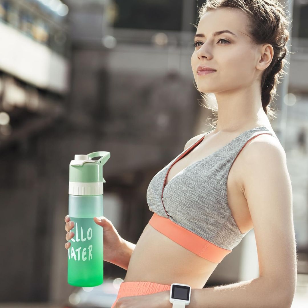 BottleBreeze - Trinkflasche mit Sprühfunktion