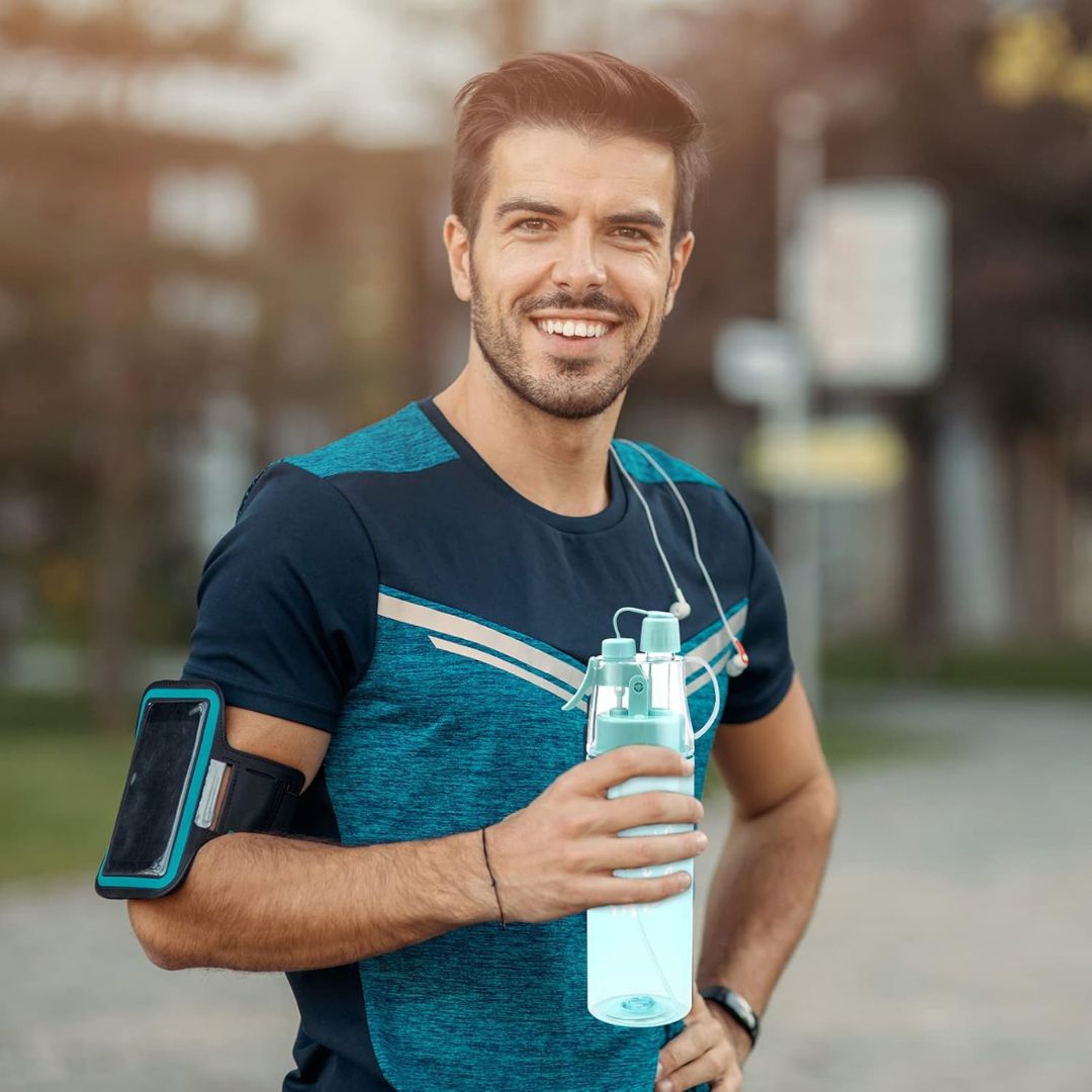 BottleBreeze - Trinkflasche mit Sprühfunktion
